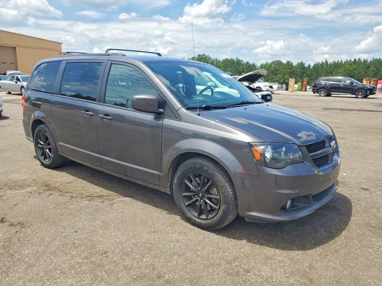 Dodge Caravan Gt