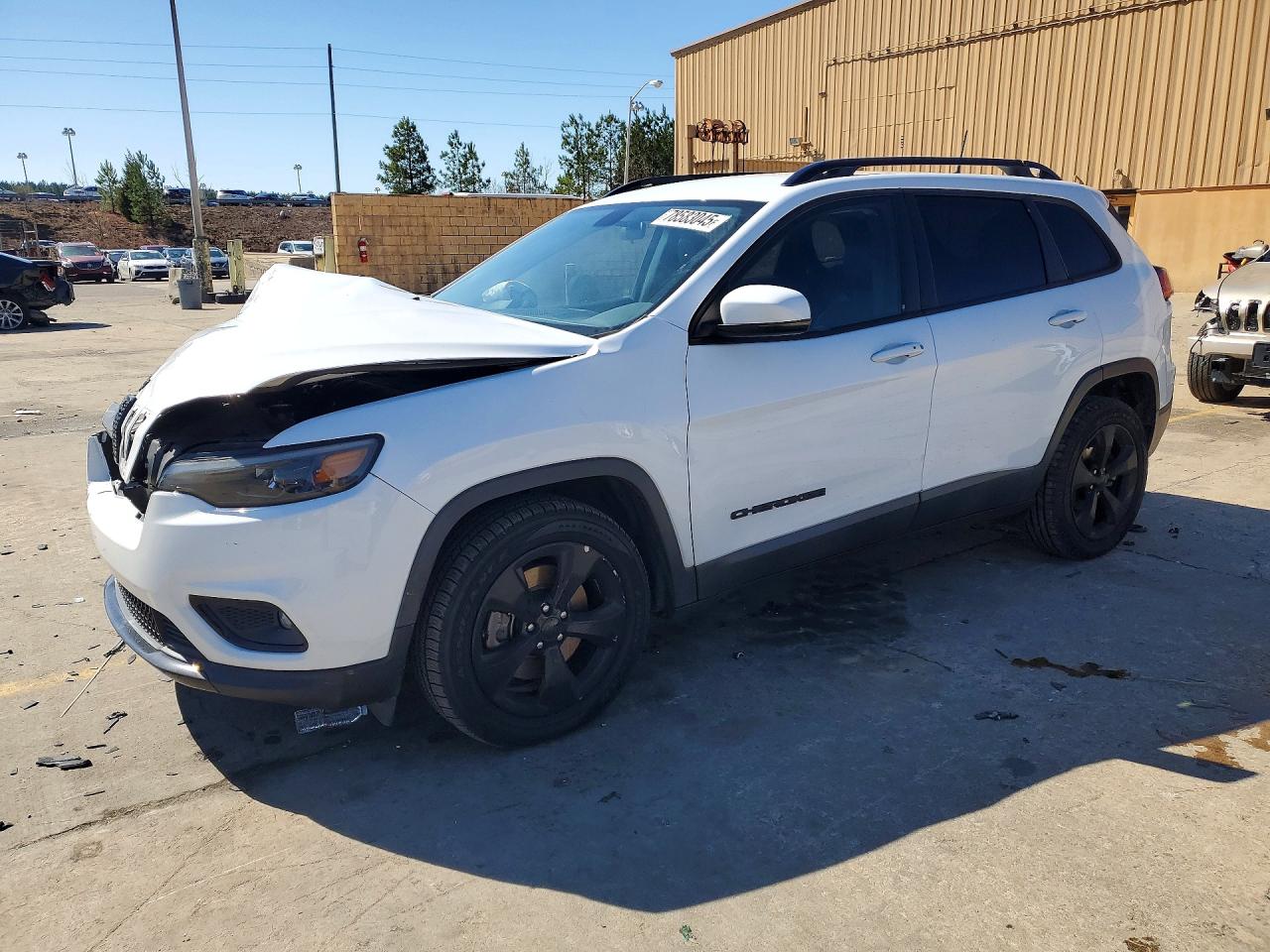 Salvage Jeep Grand Cherokee Image