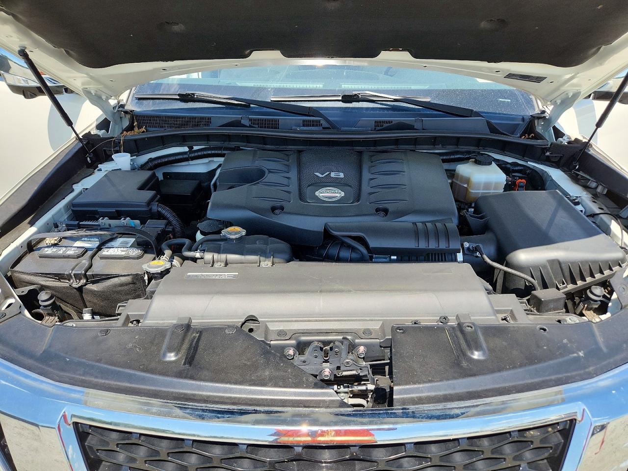Nissan Armada Platinum