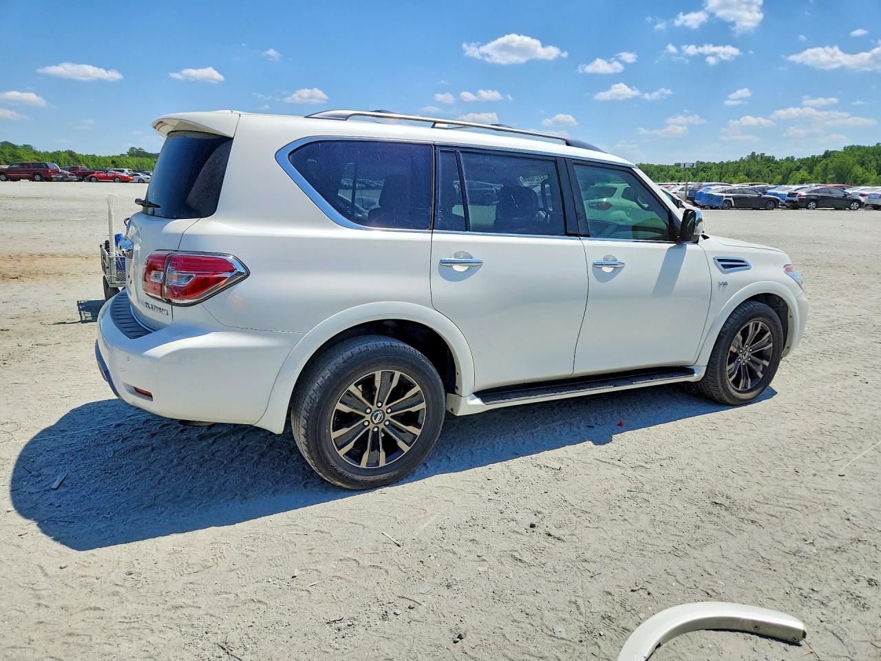 Nissan Armada Platinum