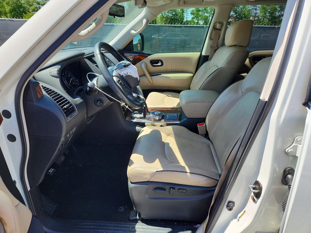 Nissan Armada Platinum