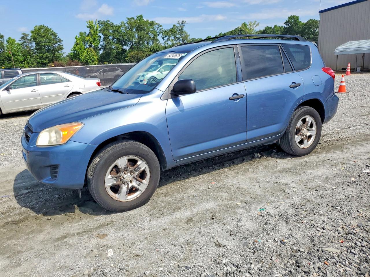 Salvage Toyota RAV4 Image
