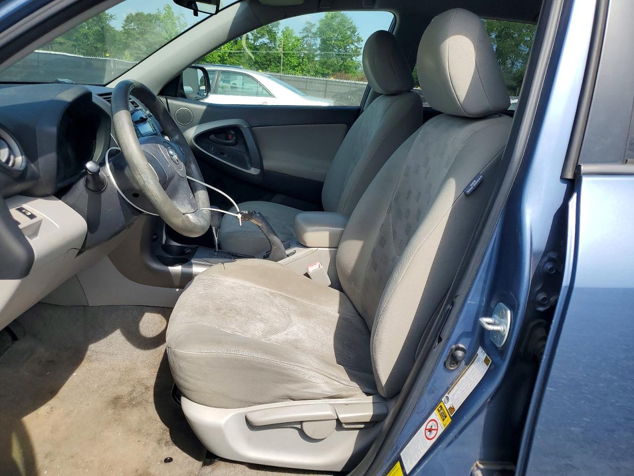 Toyota RAV4 Base