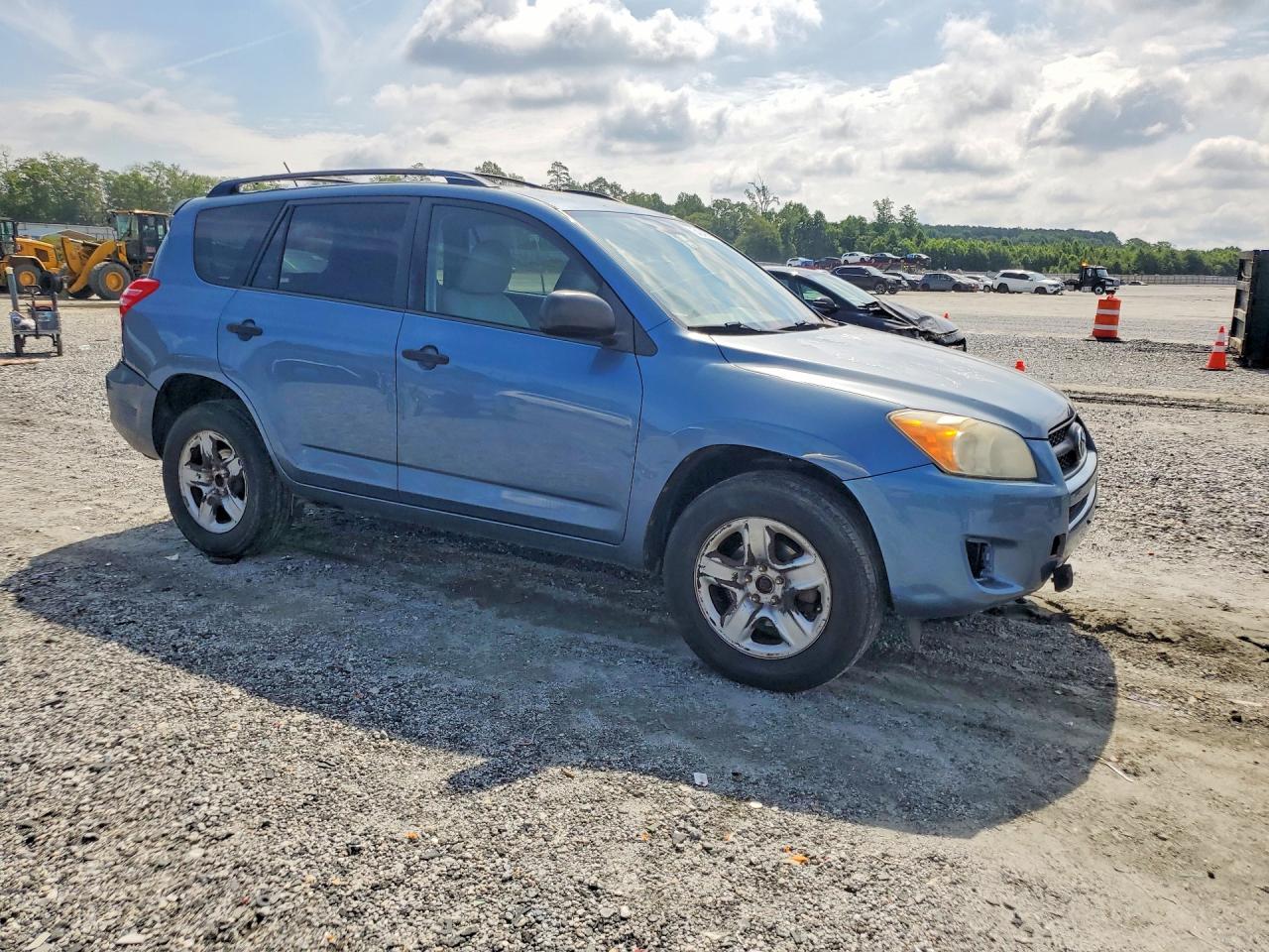 Toyota RAV4 Base