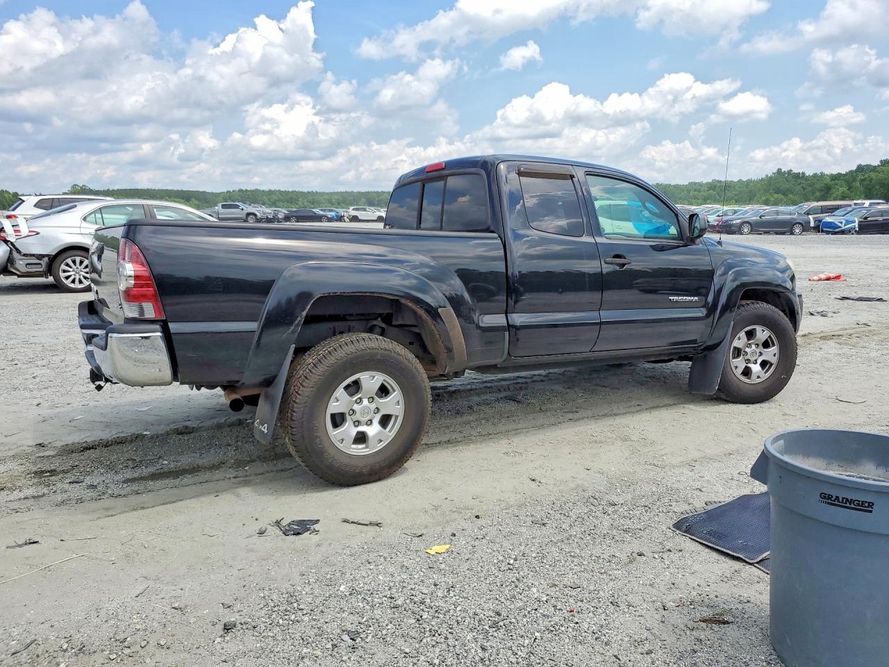 Toyota Tacoma Access Cab