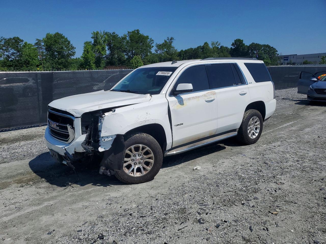 Salvage GMC Yukon Image