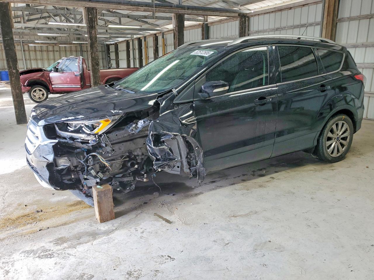 Salvage Ford Escape Image