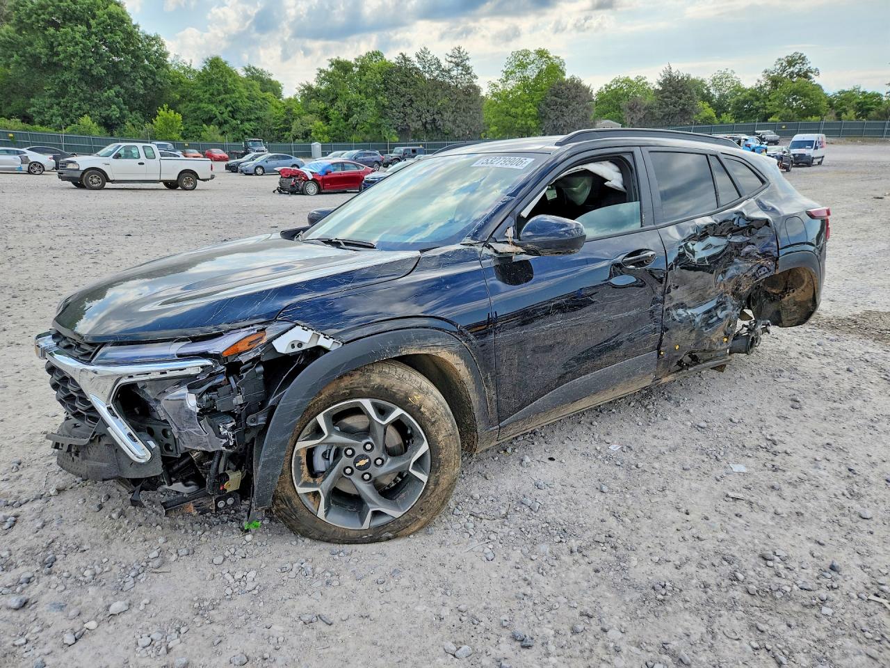 Salvage Chevrolet Trax Image