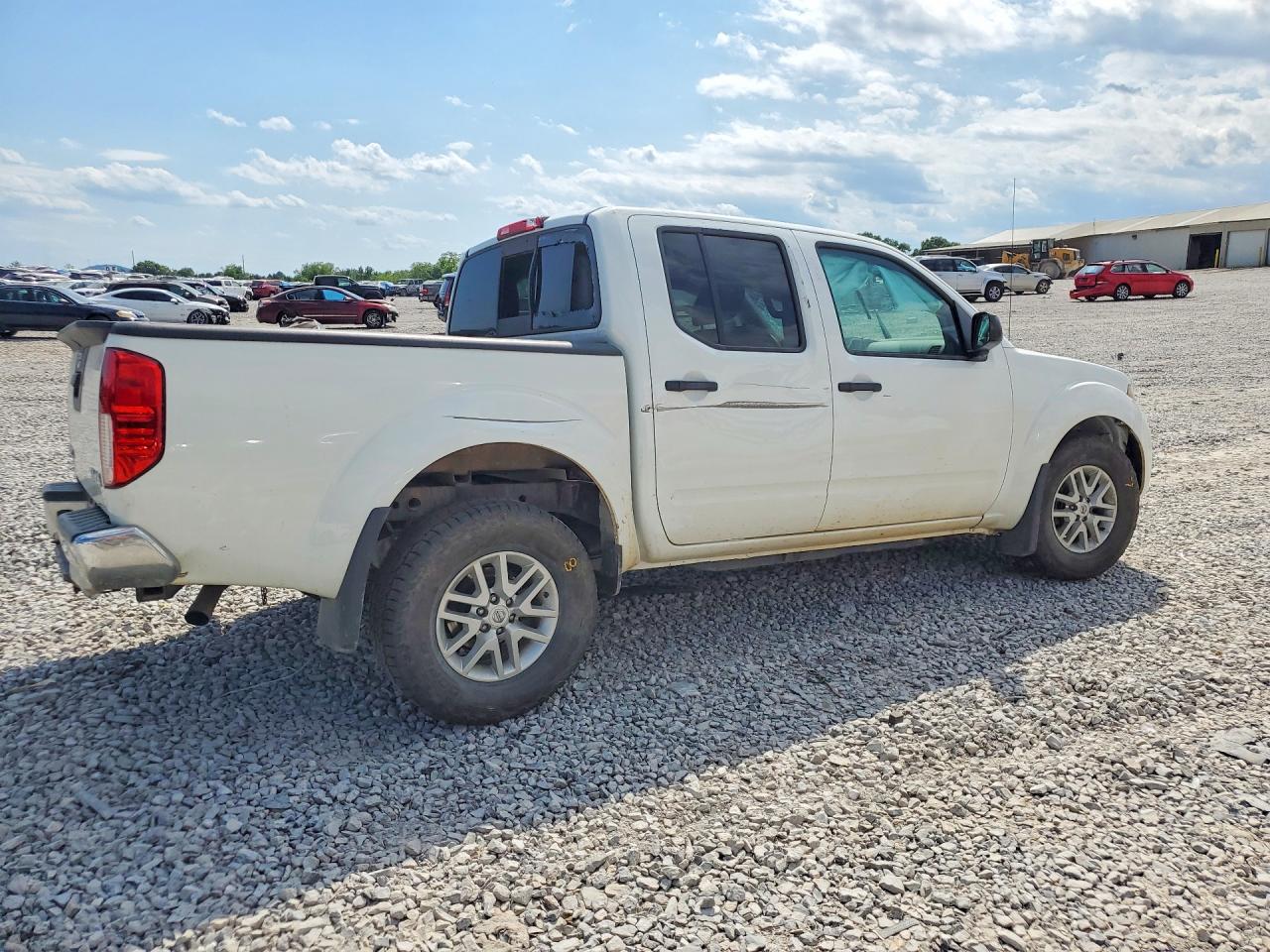 Nissan Frontier Sv