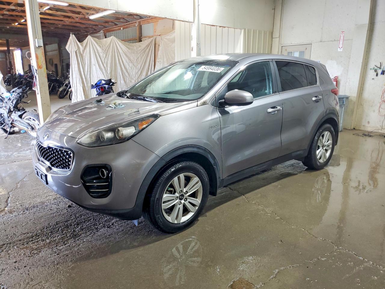 Salvage Kia Sportage Image