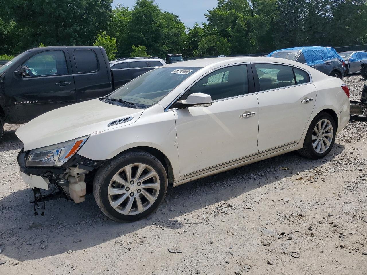 Salvage Buick LaCrosse Image