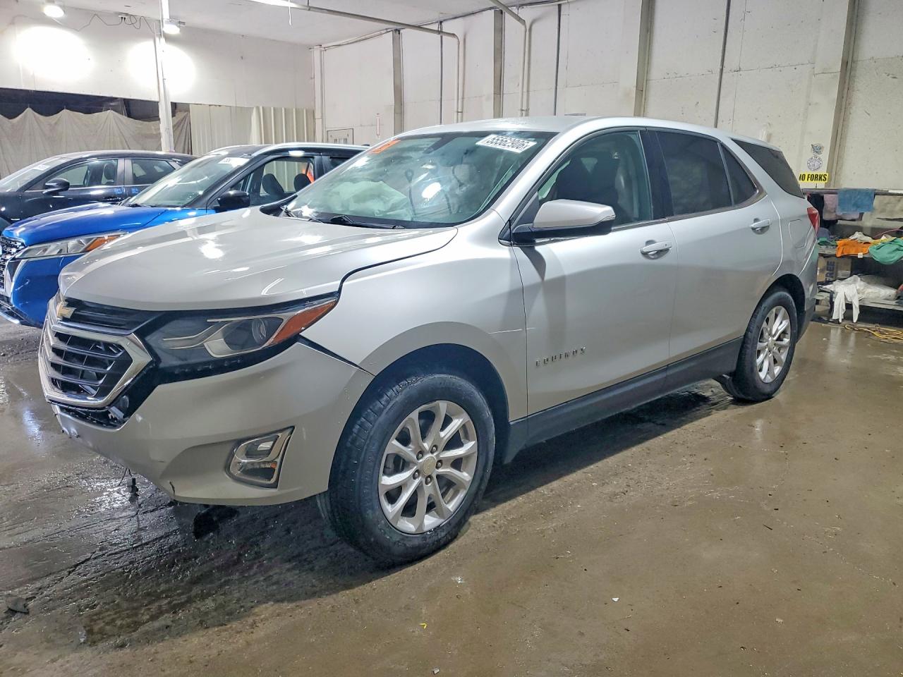 Salvage Chevrolet Equinox Image