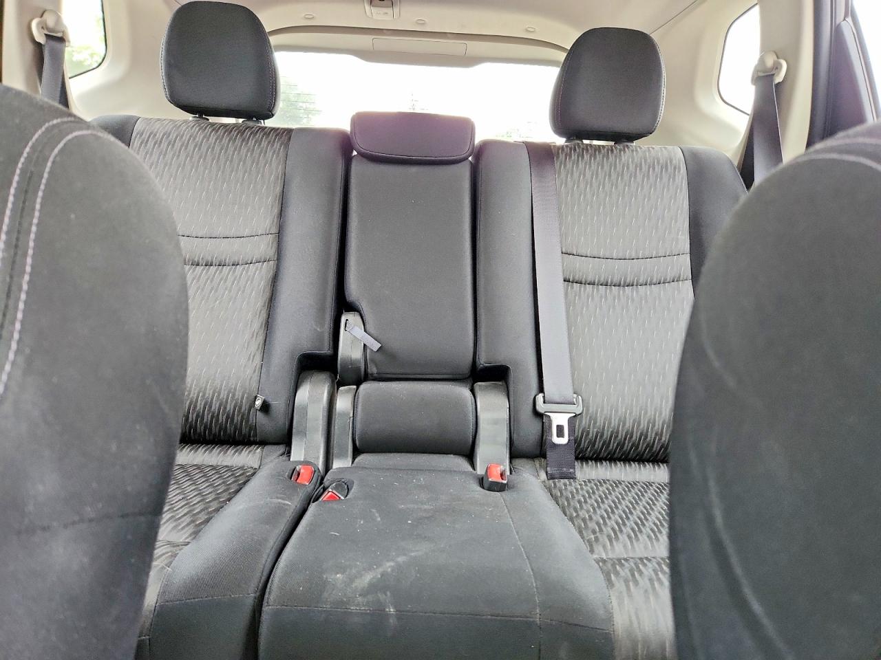 Nissan Rogue S