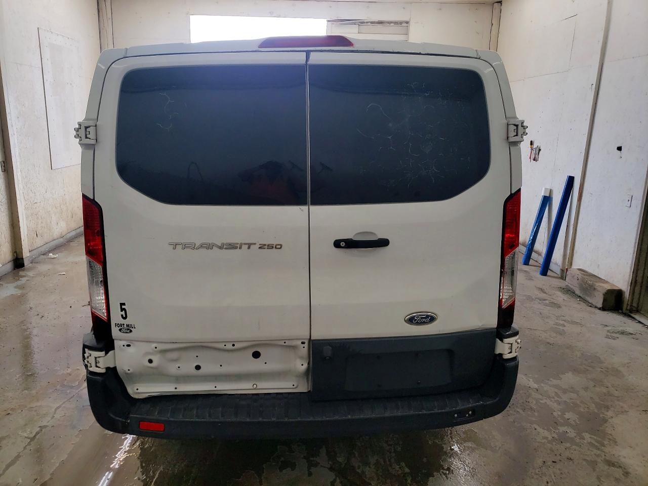 Ford Transit T-250