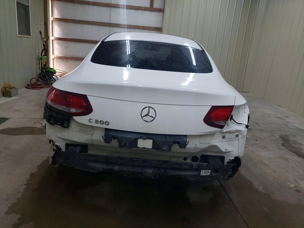 Mercedes-Benz C-Class 300