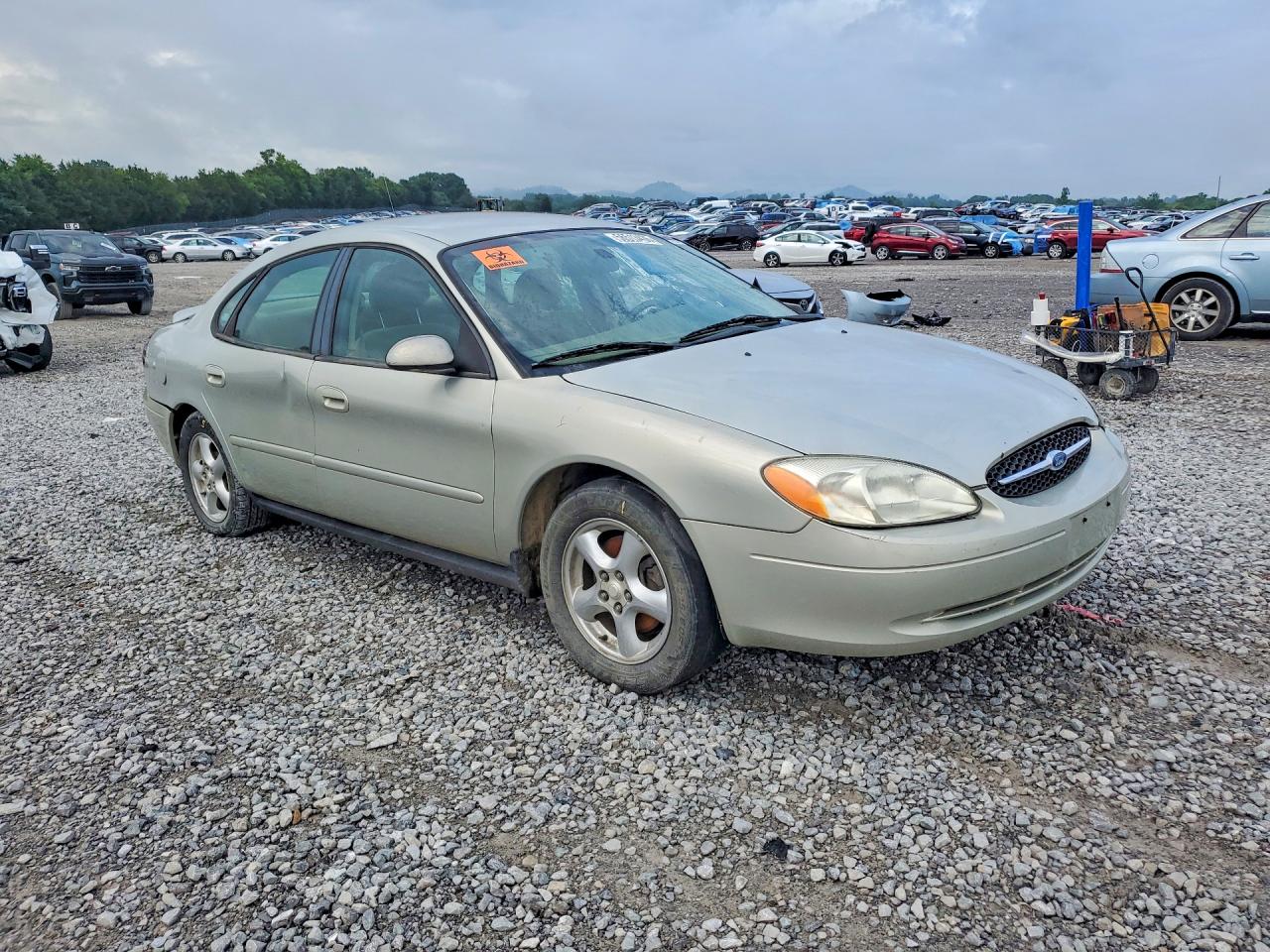 Ford Taurus Se