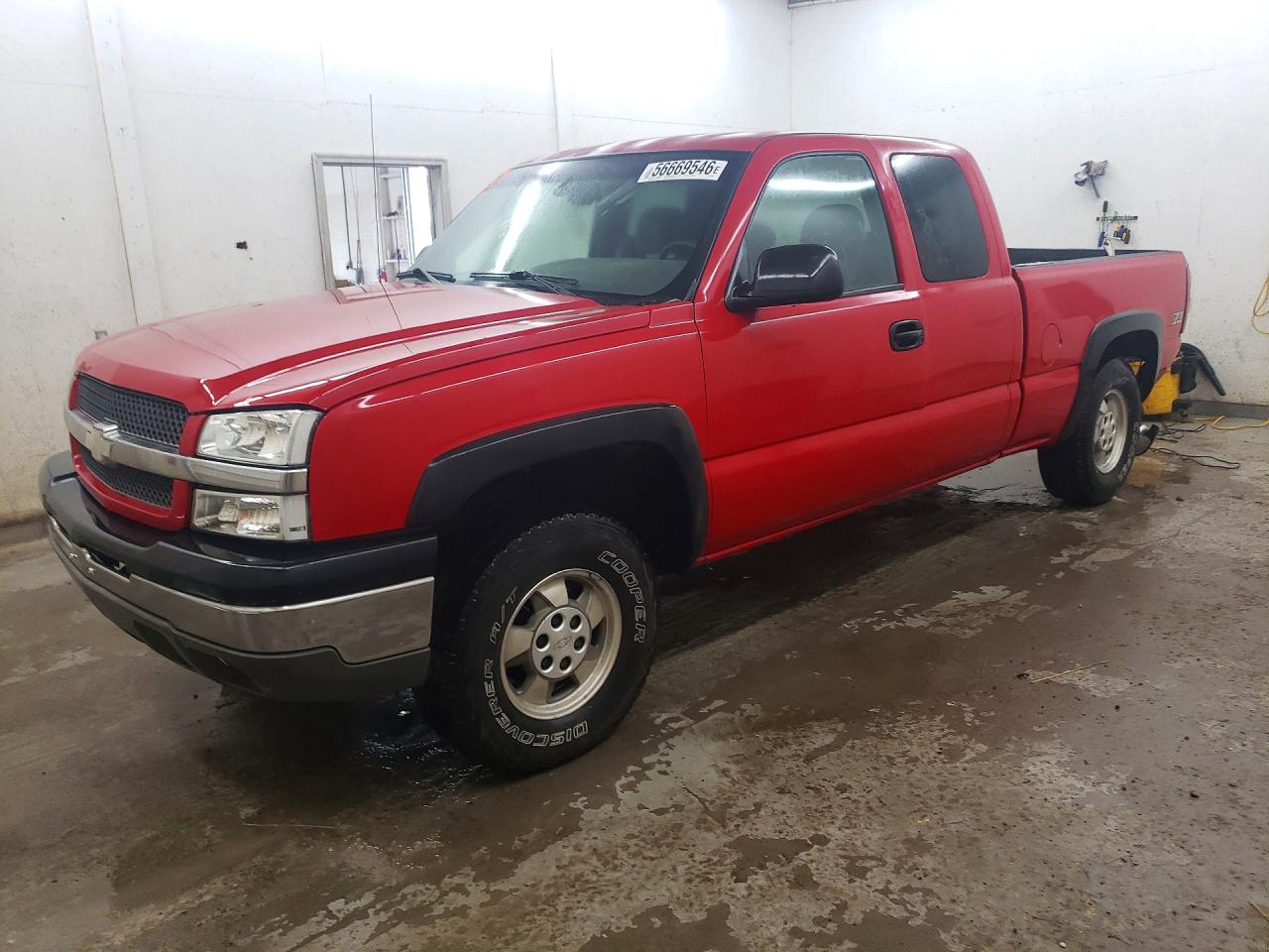 Salvage Chevrolet Silverado Image