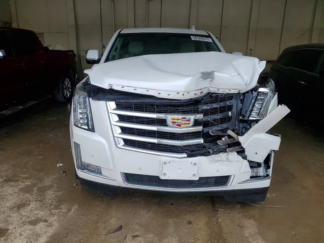 Cadillac Escalade Esv Premium Luxury