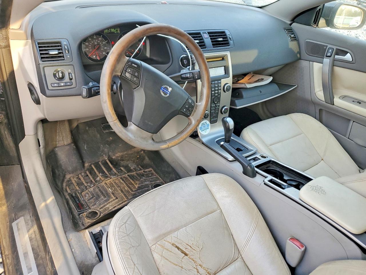 Volvo C70 T5