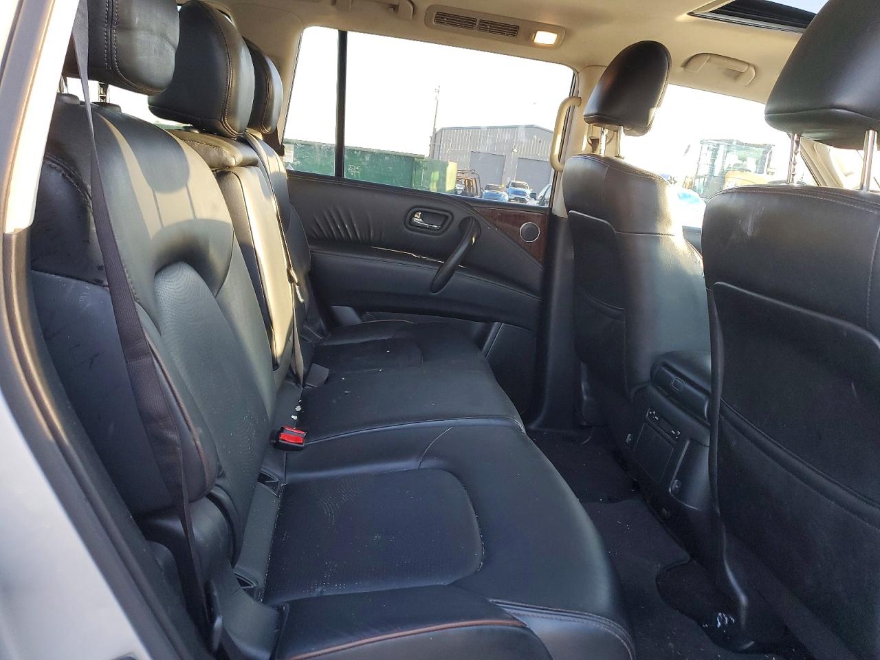 Nissan Armada Sl