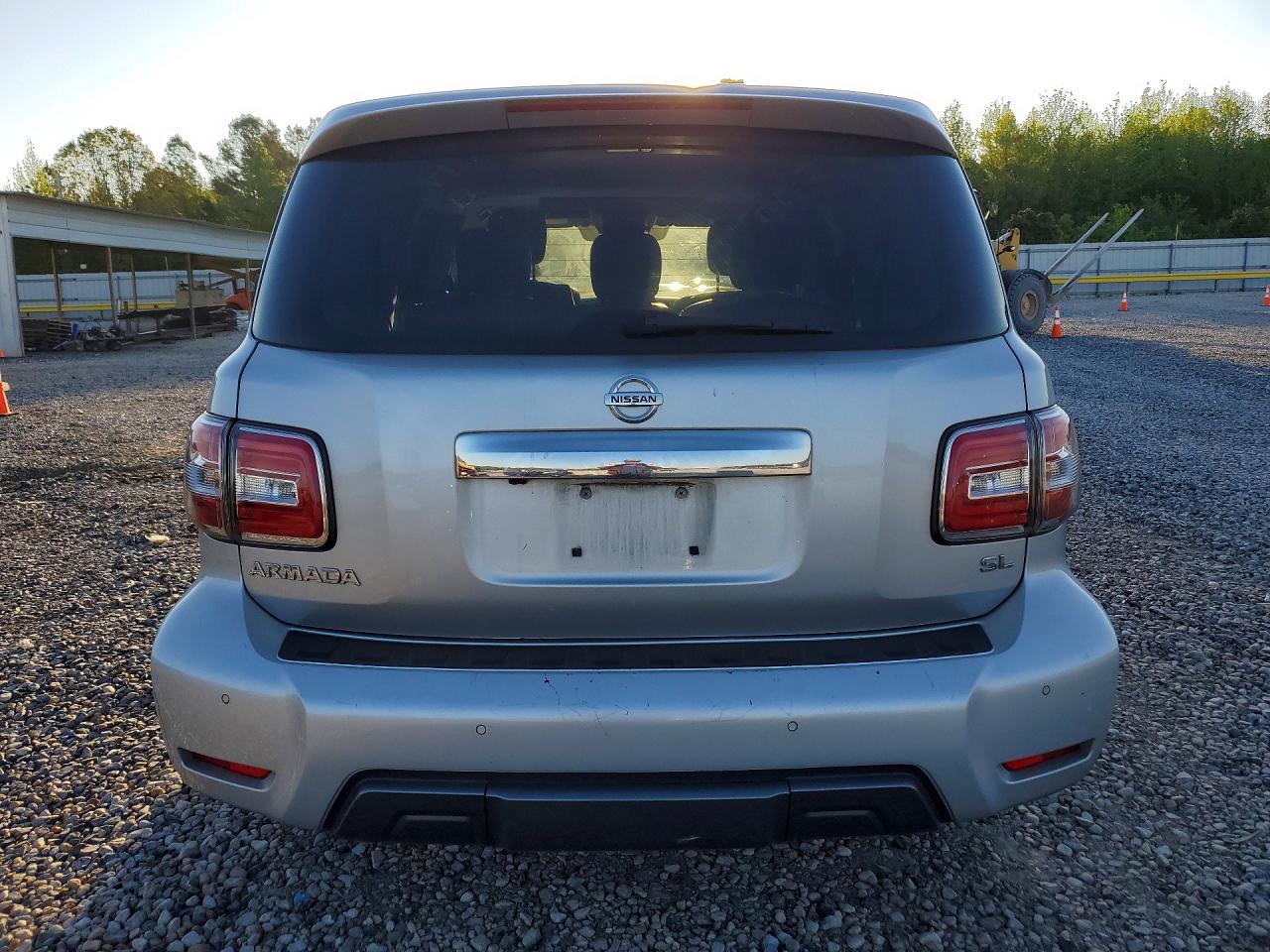 Nissan Armada Sl