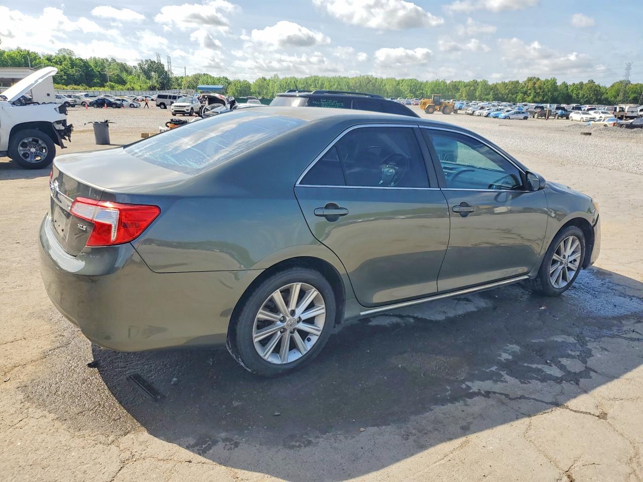 Toyota Camry Xle