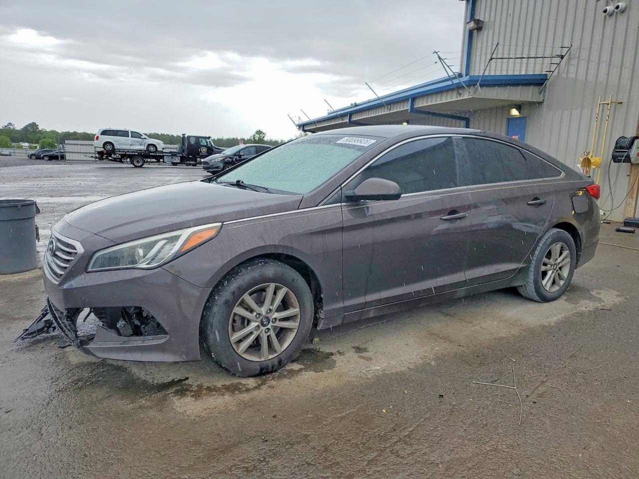 Salvage Hyundai SONATA Image
