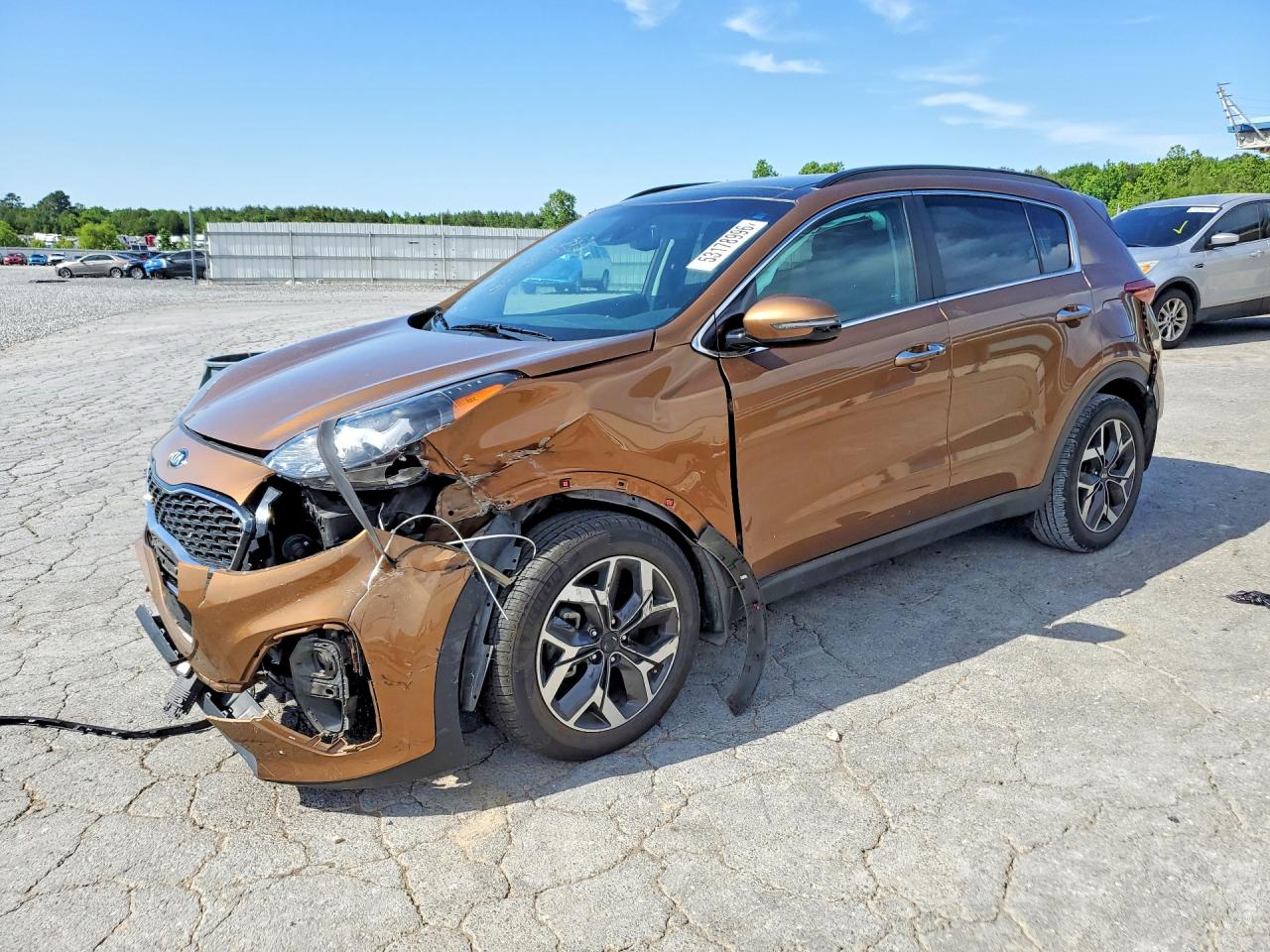 Salvage Kia Sportage Image