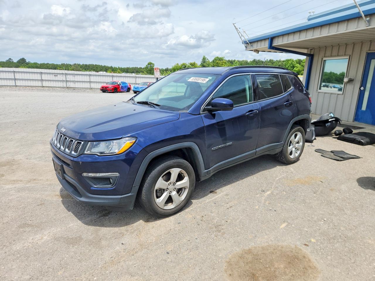 Salvage Jeep Compass Image