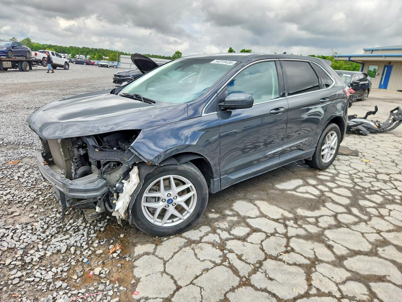 Salvage Ford Edge Image