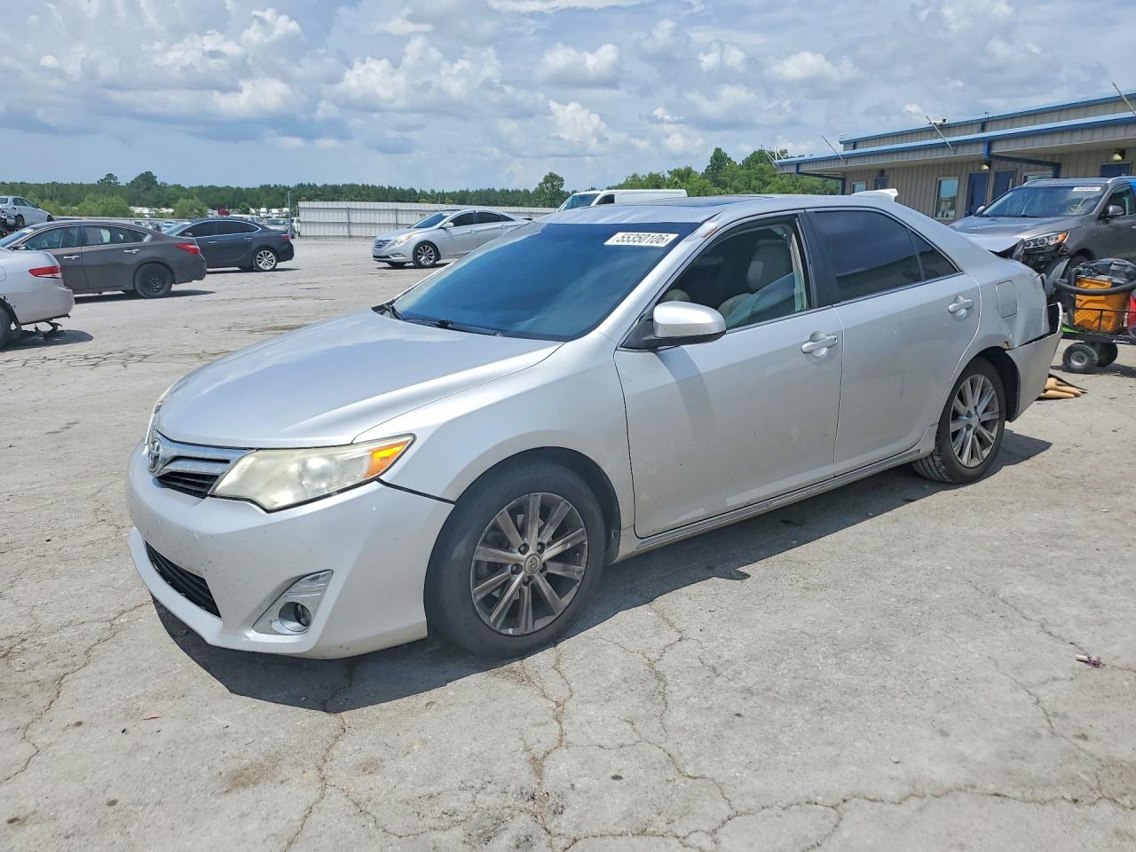 Salvage Toyota Camry Image