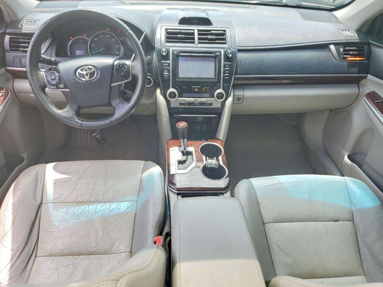 Toyota Camry Xle