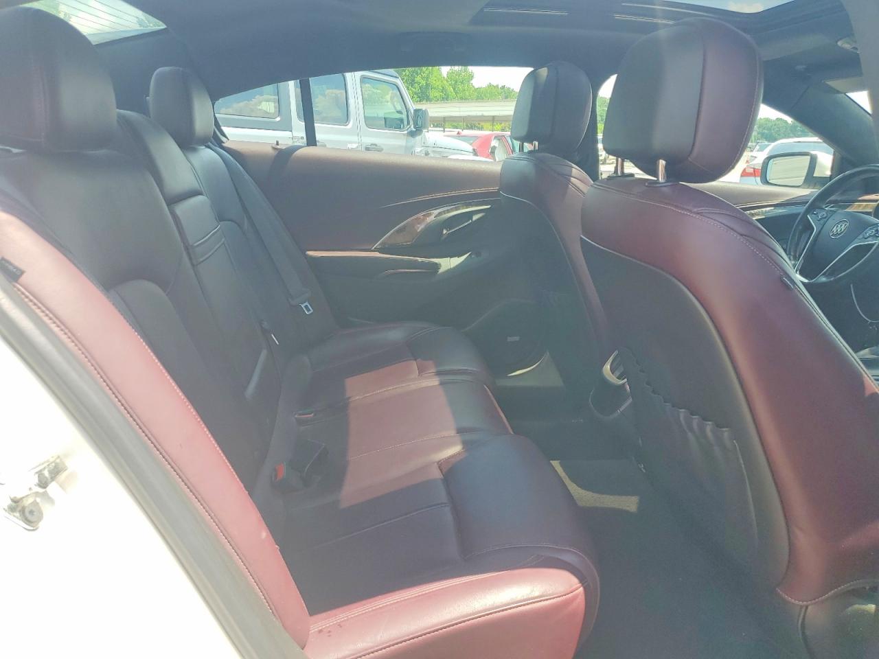 Buick LaCrosse Touring