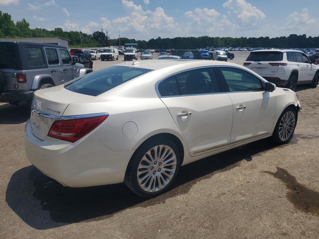 Buick LaCrosse Touring