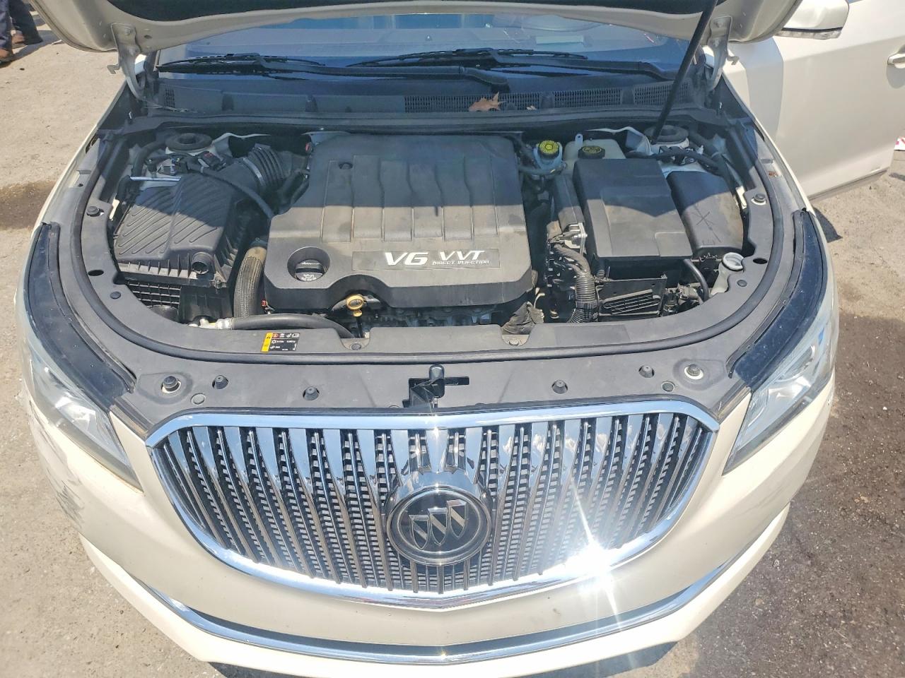 Buick LaCrosse Touring