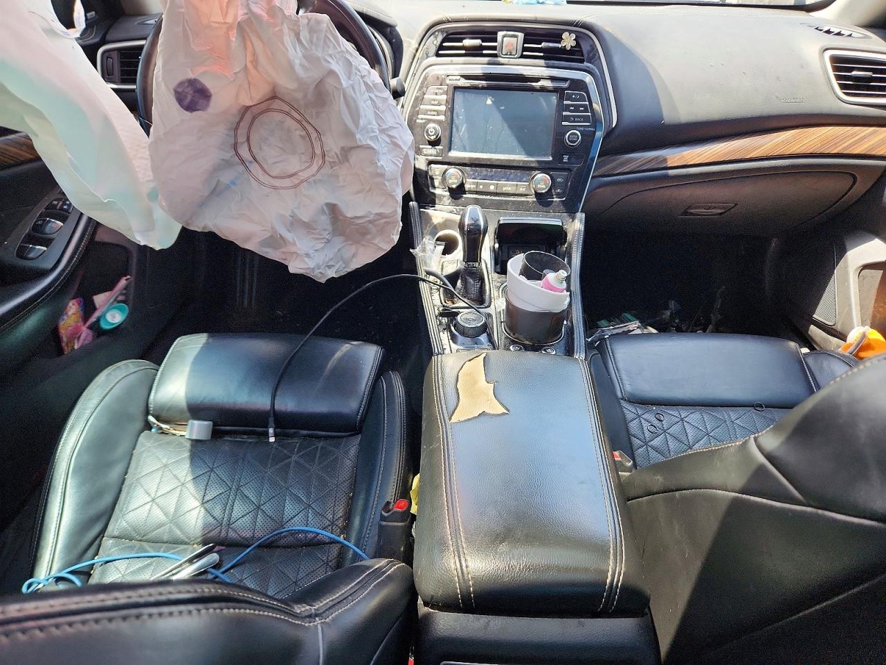 Nissan Maxima Platinum