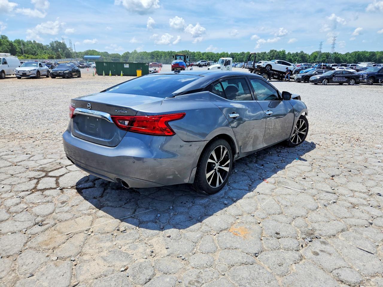 Nissan Maxima Platinum