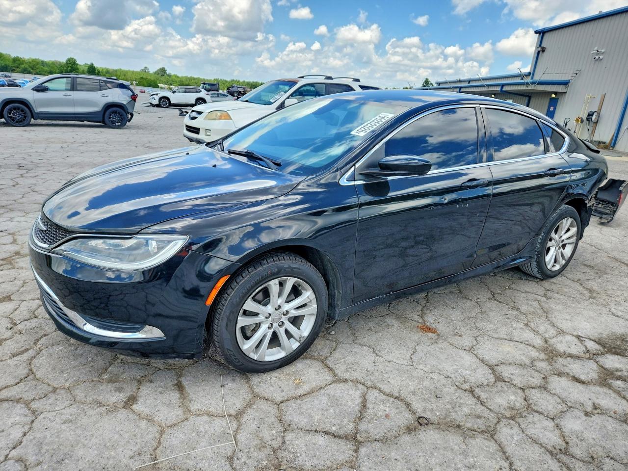 Salvage Chrysler 200 Image