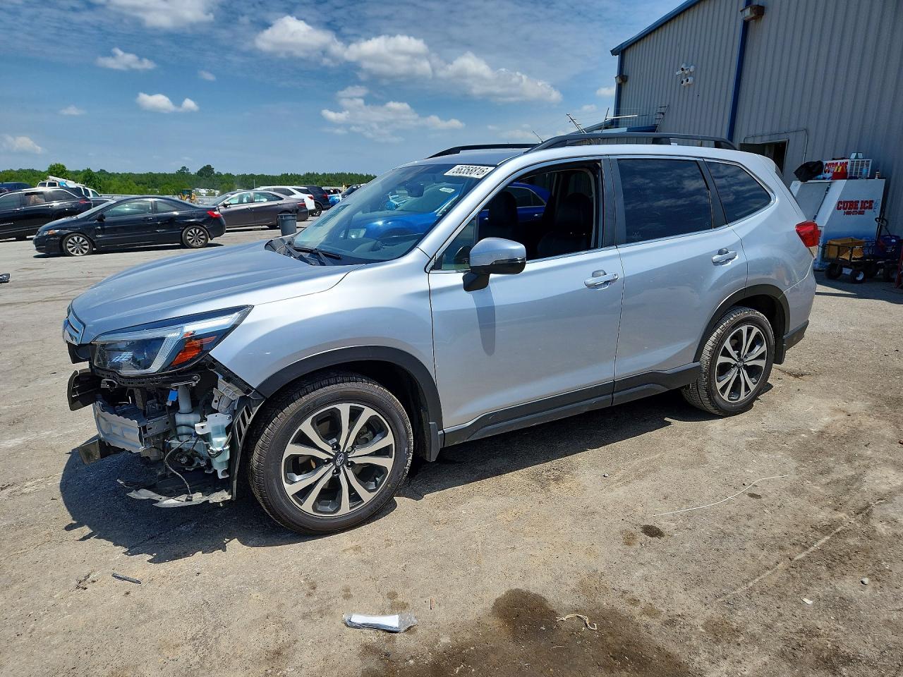 Salvage Subaru Forester Image