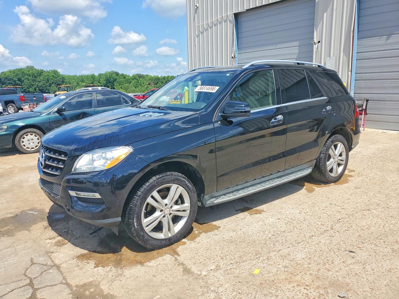 Salvage Mercedes-Benz M-Class Image