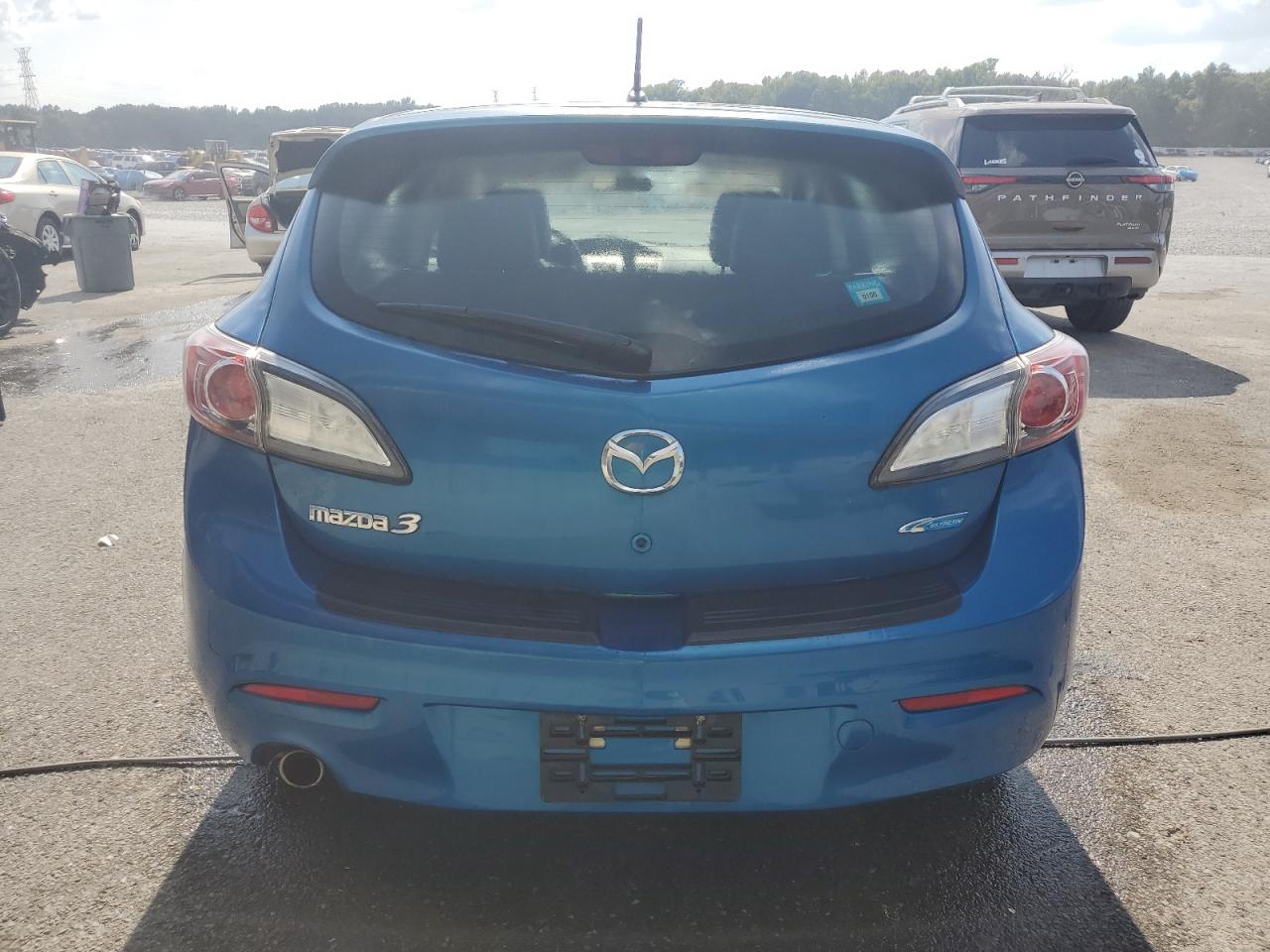 Mazda 3 I