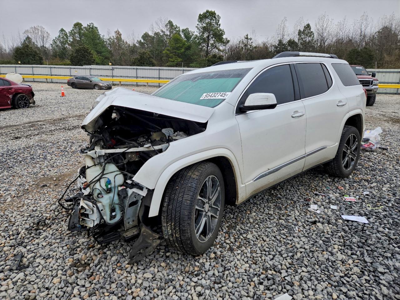 Salvage GMC Acadia Image