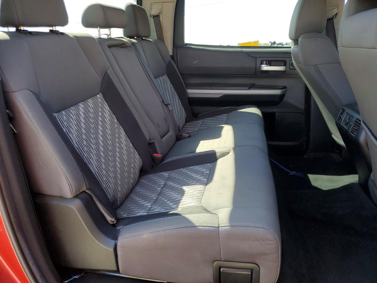 Toyota Tundra Sr5