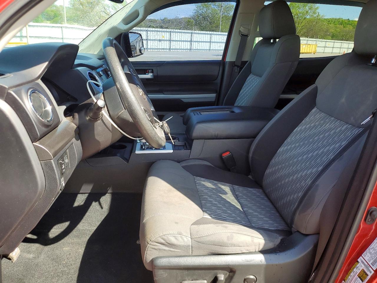 Toyota Tundra Sr5