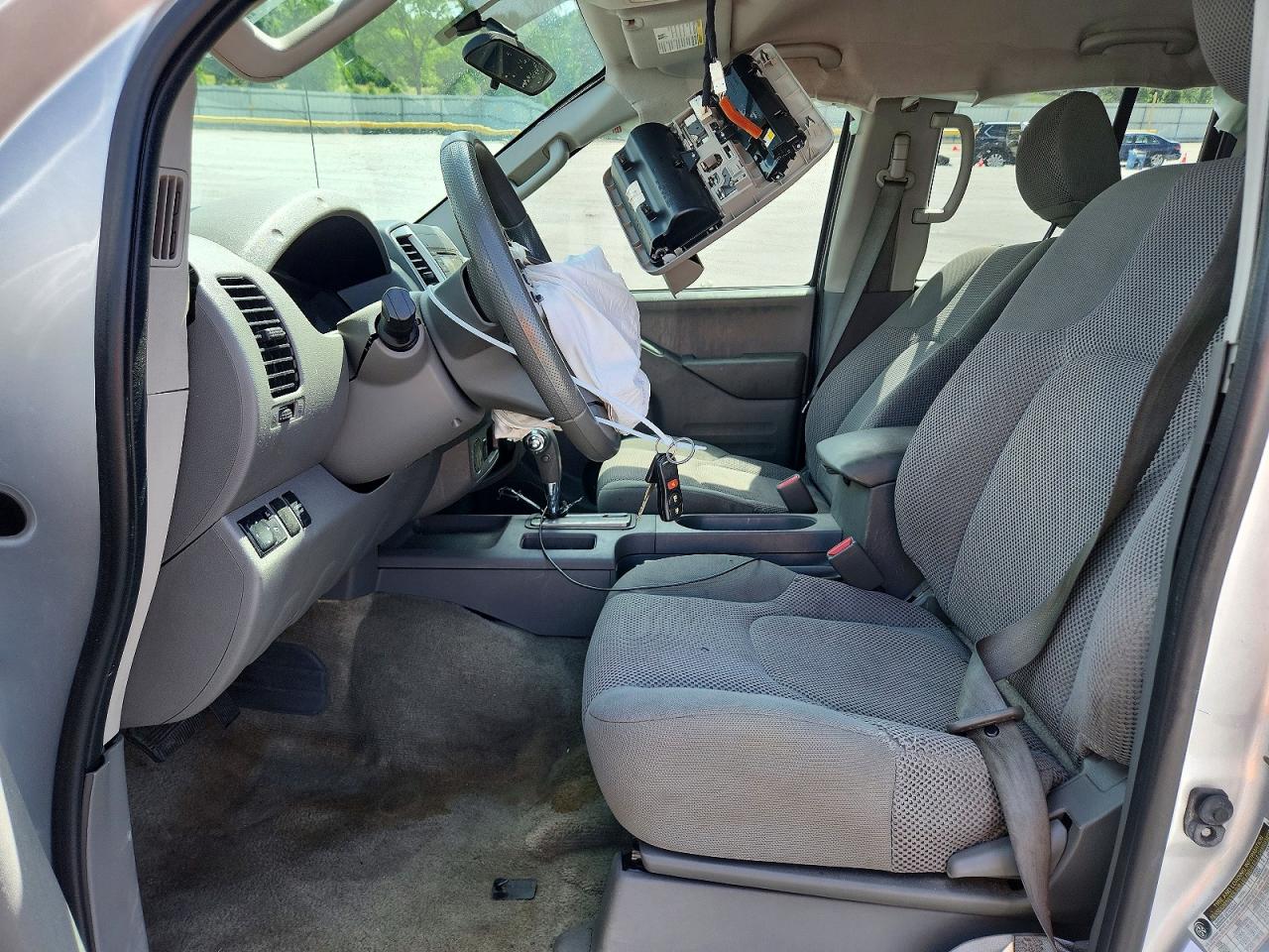 Nissan Frontier Sv