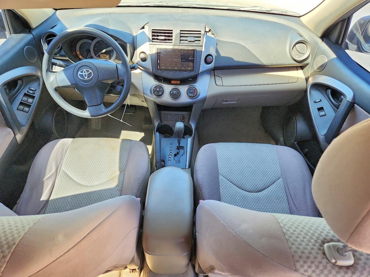 Toyota RAV4 Base
