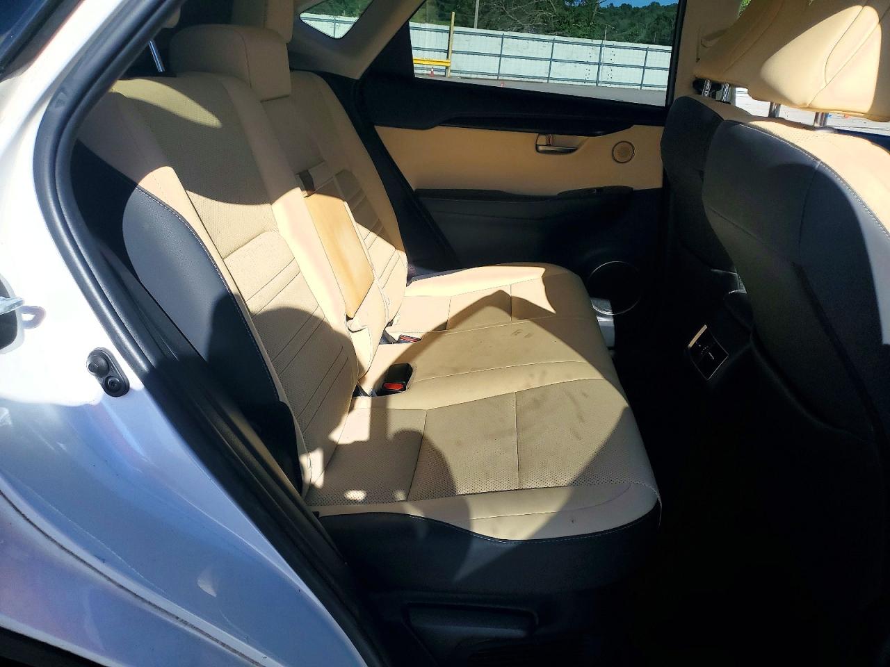 Lexus NX 300h