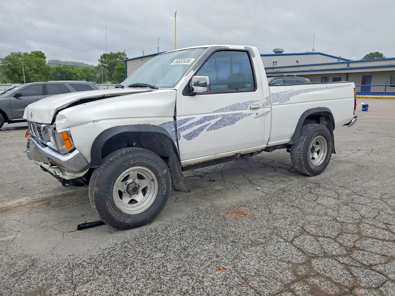 Salvage Nissan Navara Image