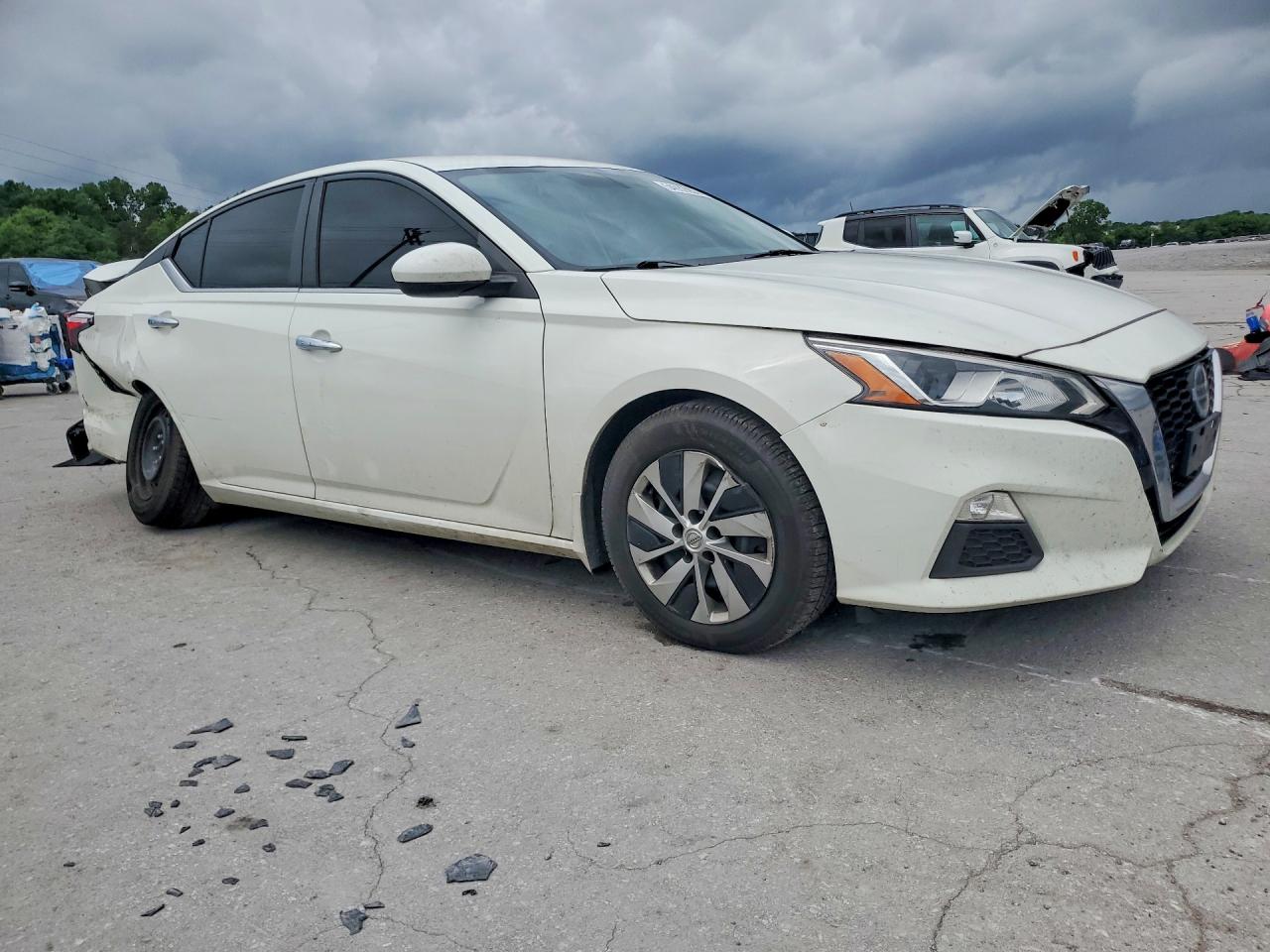 Nissan Altima S