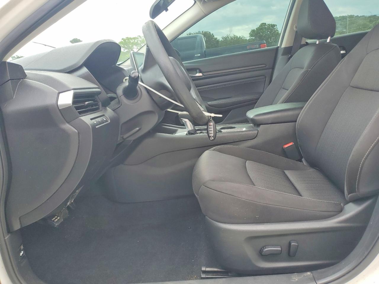 Nissan Altima S